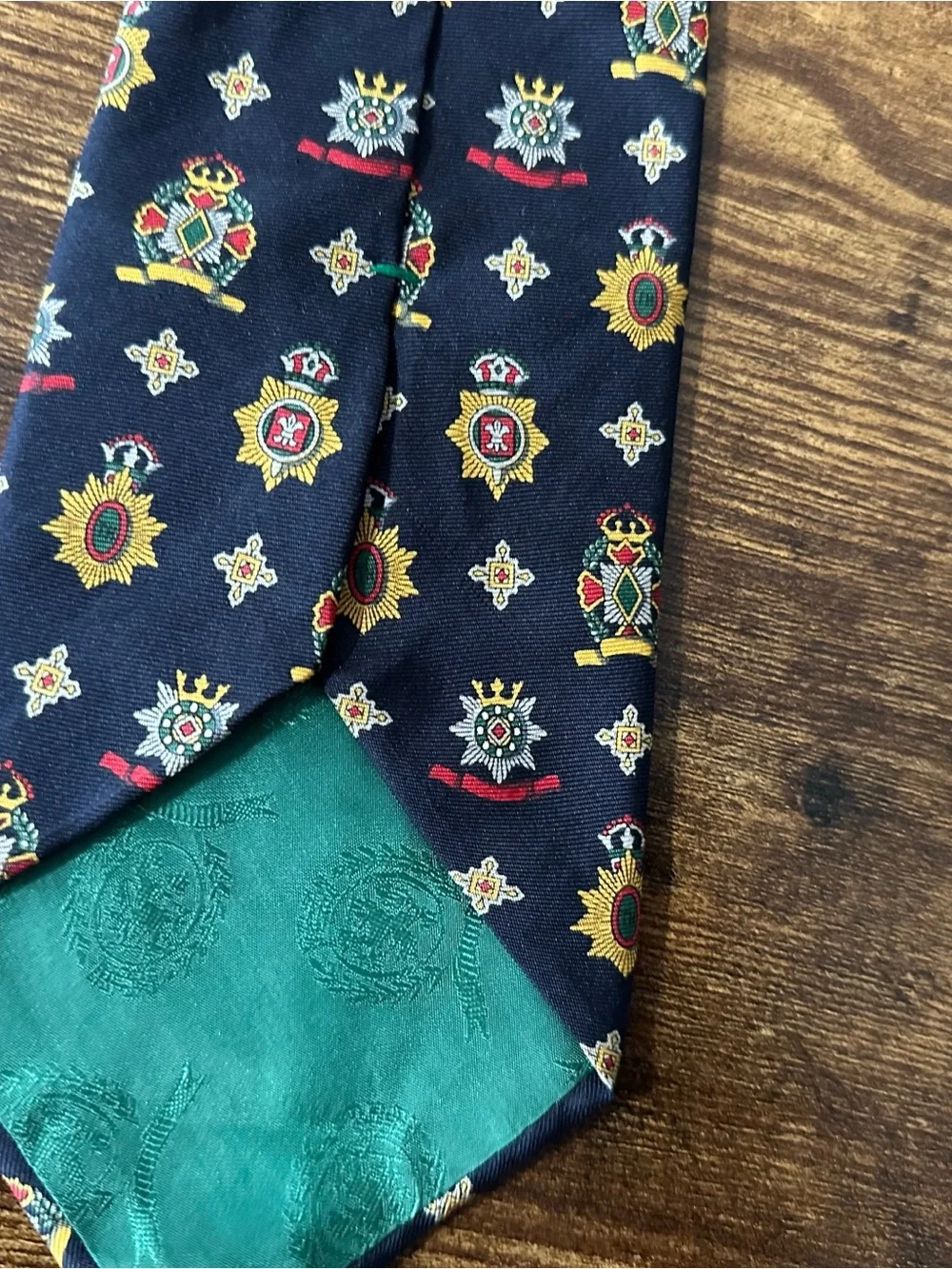 Tommy Hilfiger 90s Navy Silk Tie with Crest and Star Motif Preppy Dark Academia